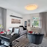 Apartman - International