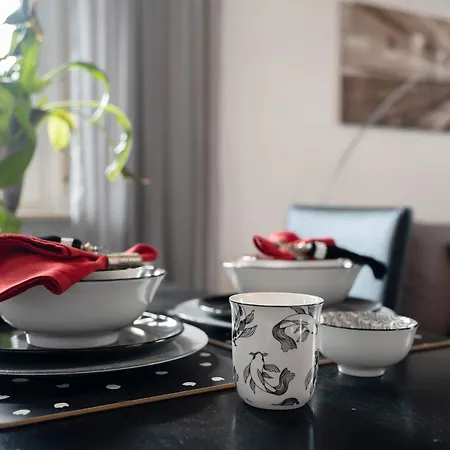 - International 公寓 *