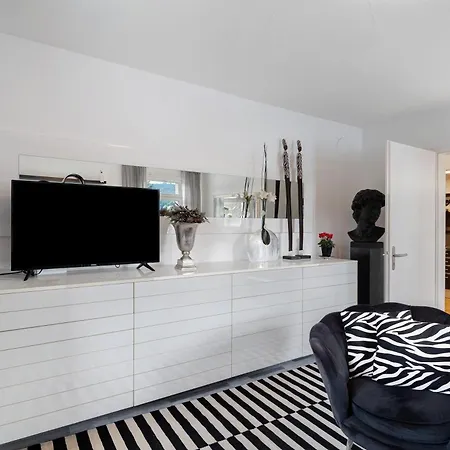 Apartment - International